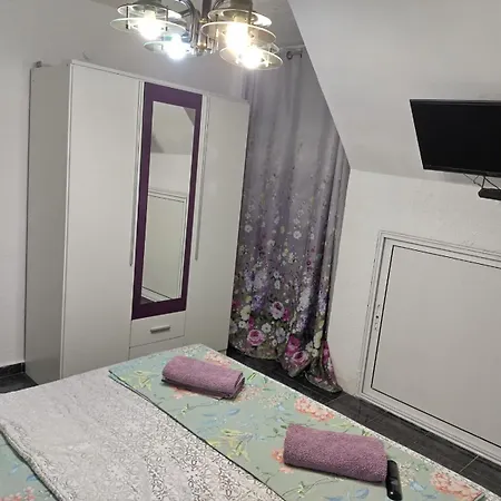 Pomponi Apartament *