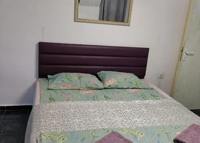 Pomponi アパート